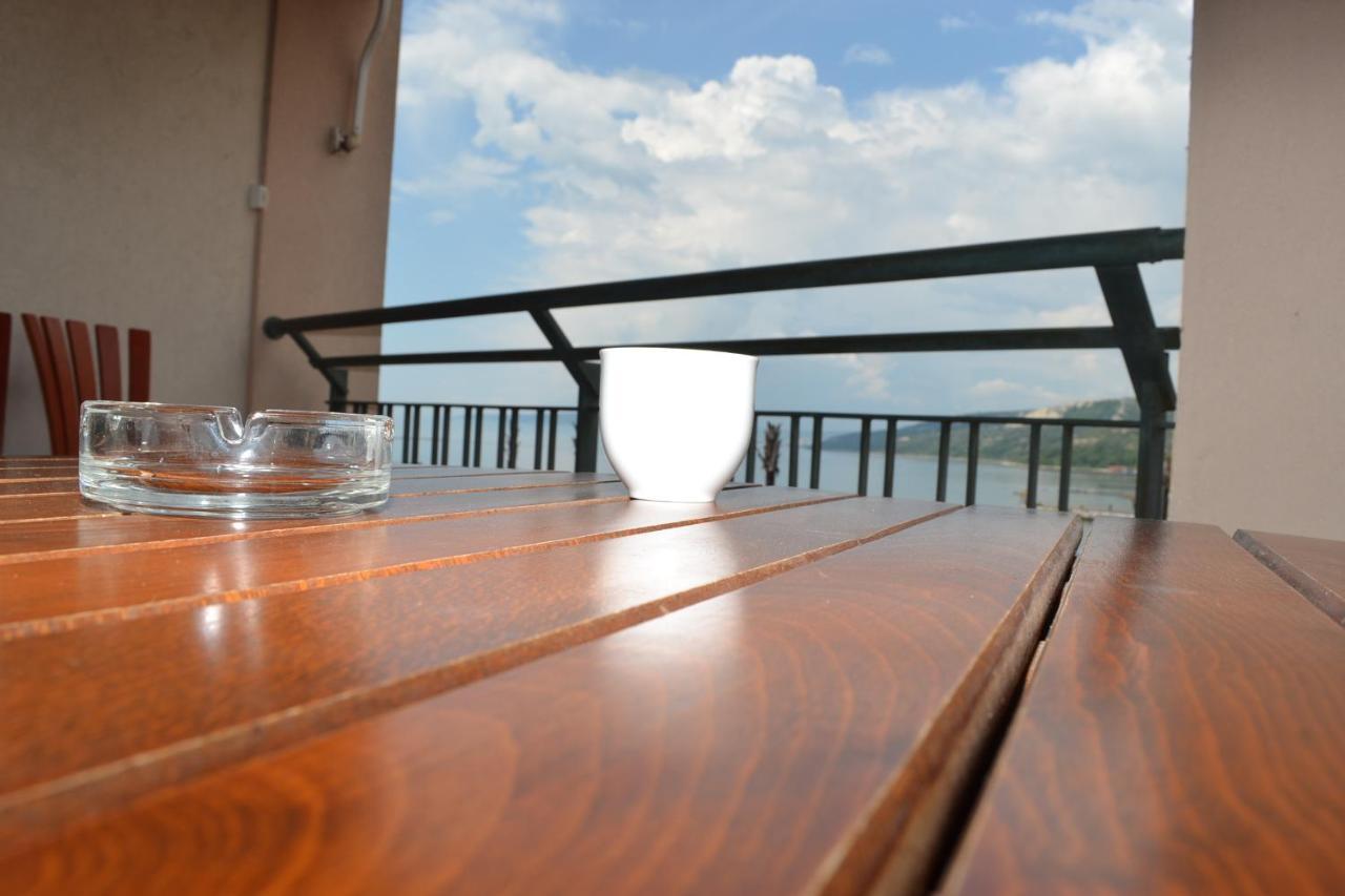 Port Balchik Apartment Экстерьер фото
